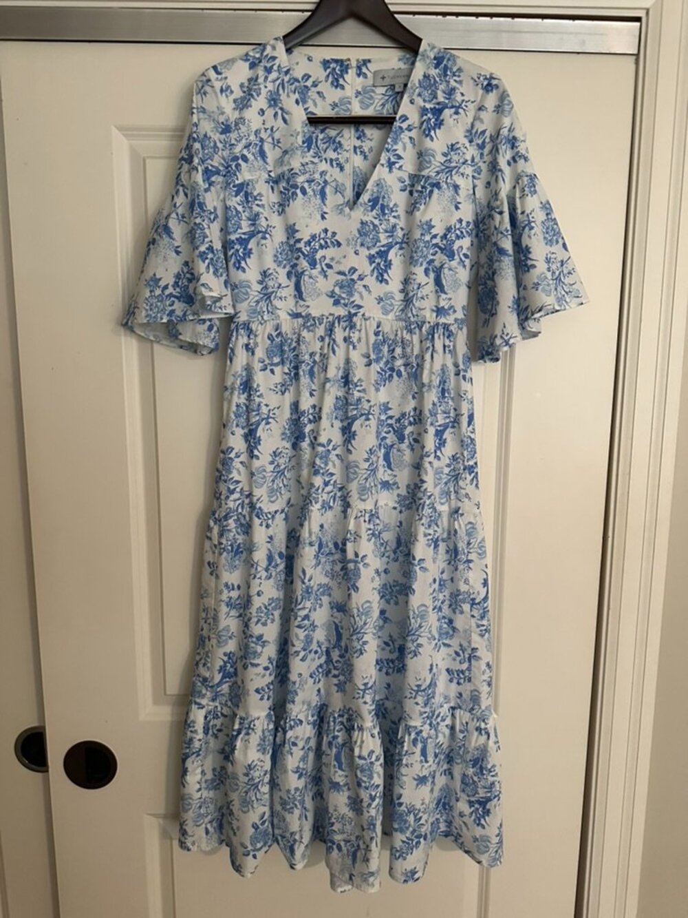 Tuckernuck Blue & White Floral Toile Print Ginger Maxi Dress | Small